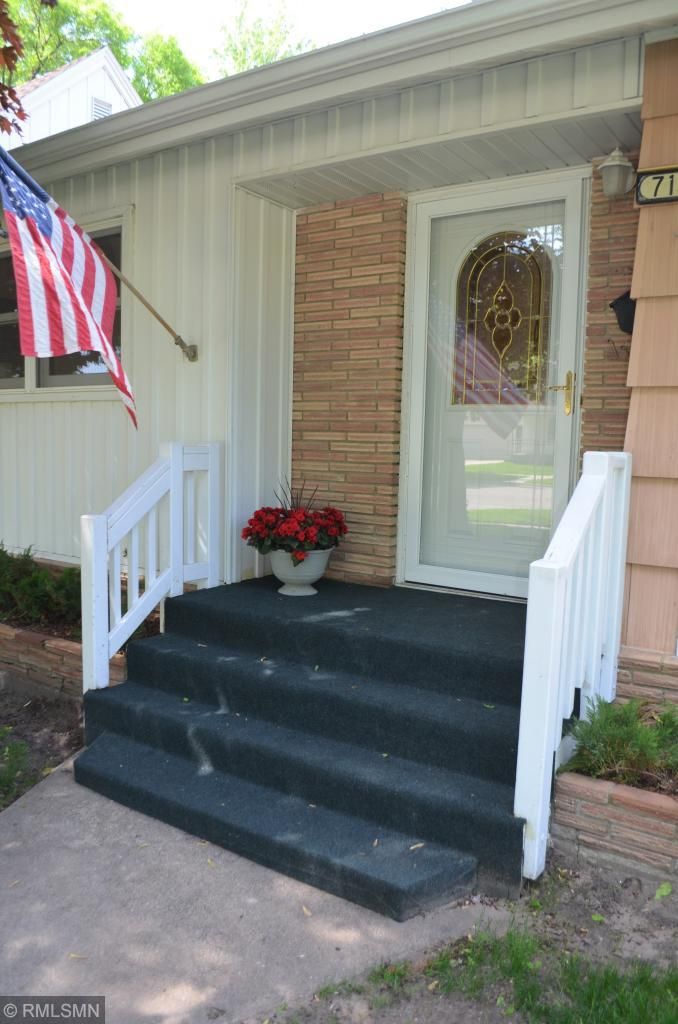 713 N Armstrong Ave, Litchfield, MN 55355