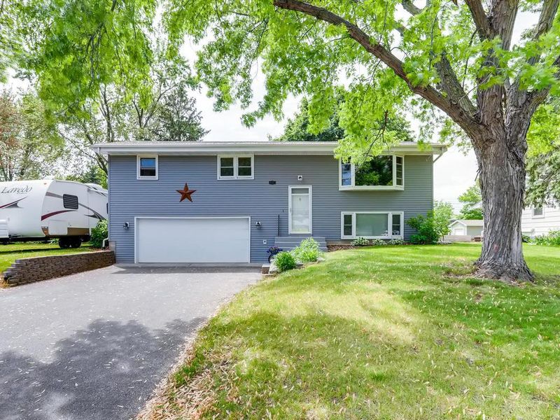 9357 Valley Forge Ln N, Maple Grove, MN 55369