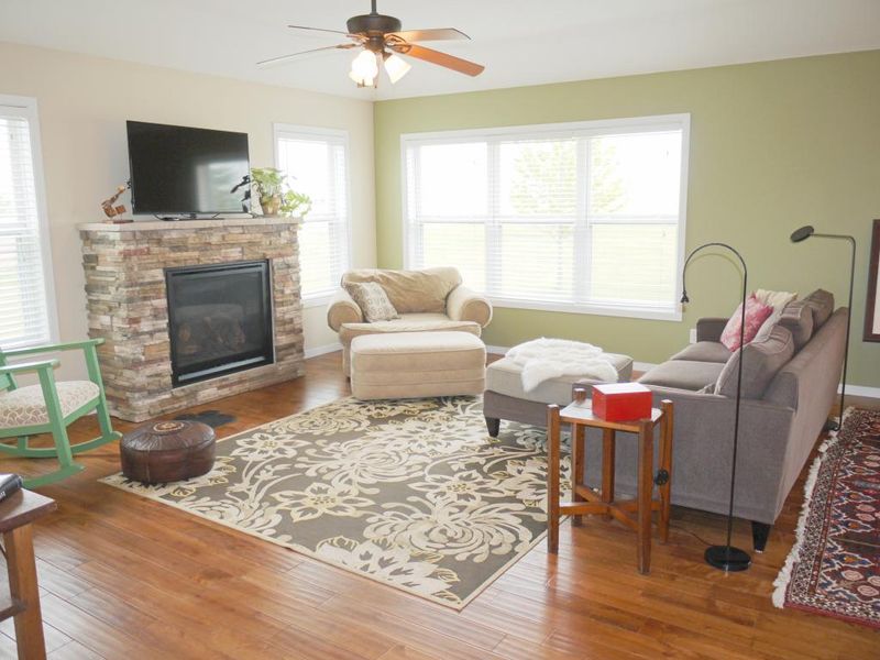 32489 Alexander Ct, Northfield, MN 55057