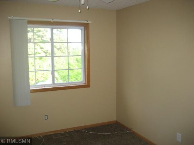 204 E Orchard St, Belle Plaine, MN 56011
