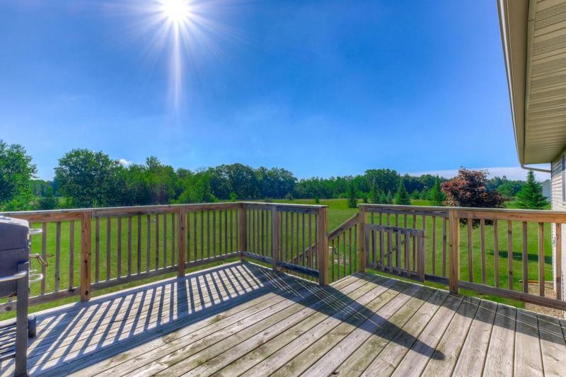 32030 153rd St NW, Princeton, MN 55371