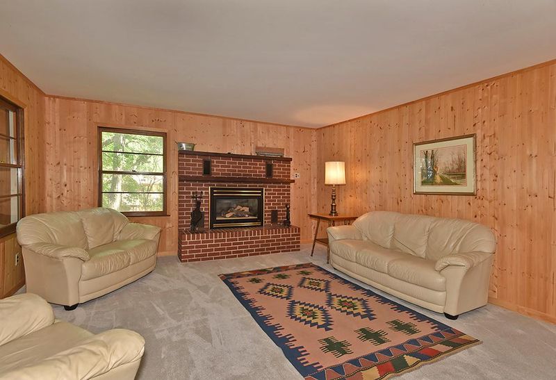 6540 Fairfax Way, Faribault, MN 55021