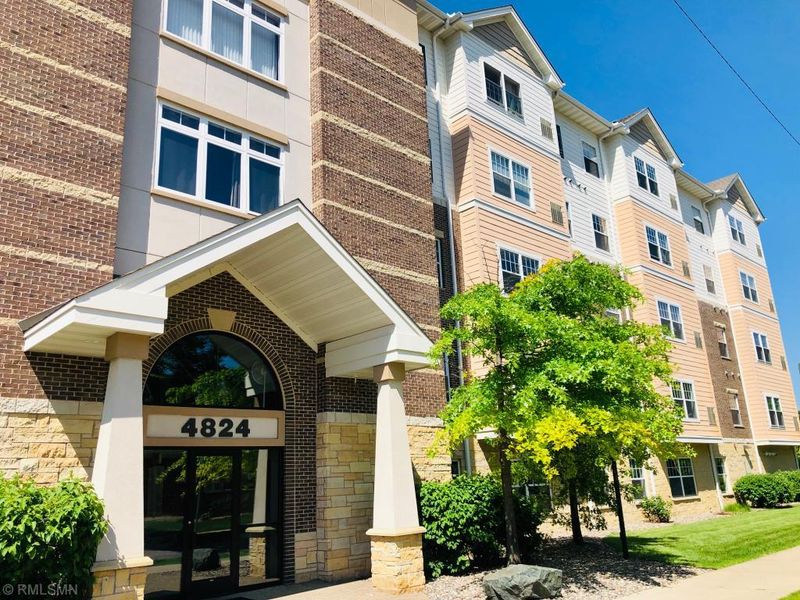 4824 E 53rd St #304, Minneapolis, MN 55417