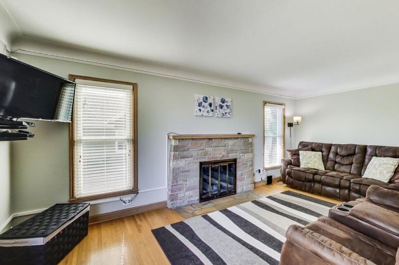 4123 Madalyn Pl, Robbinsdale, MN 55422