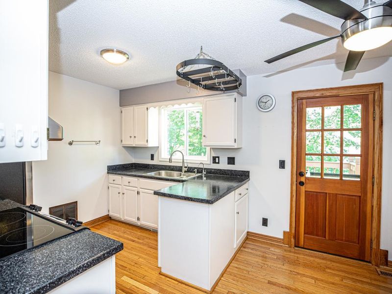 10664 Grouse St NW, Coon Rapids, MN 55433
