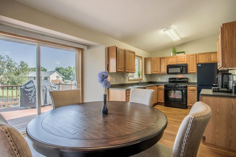 11028 Brittany Dr N, Champlin, MN 55316