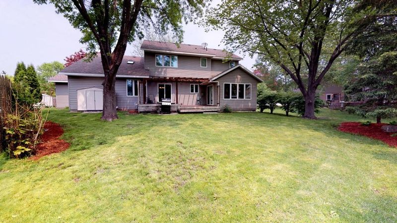 1409 Hansen Dr SW, Willmar, MN 56201