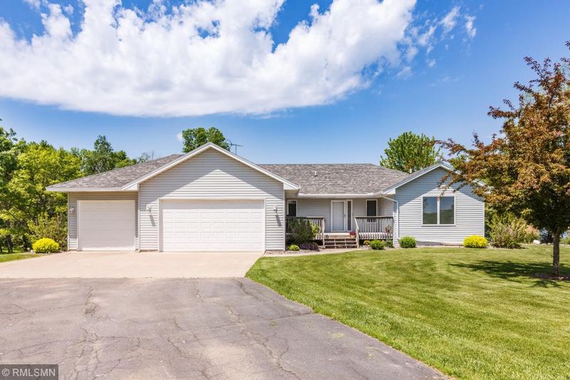 26590 Lakeview Dr, Mora, MN 55051