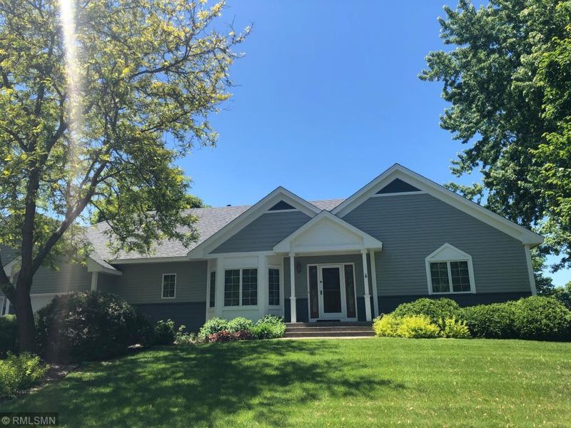 960 Amundson Dr, Stillwater, MN 55082