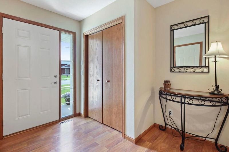 1119 Cory Ln, Saint Cloud, MN 56303