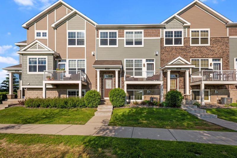 16963 72nd Ave N #3702, Maple Grove, MN 55311