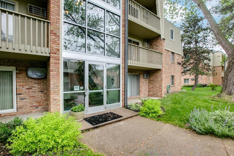 7414 W 22nd St #112, Saint Louis Park, MN 55426