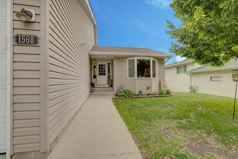 1568 10th Ave, Newport, MN 55055