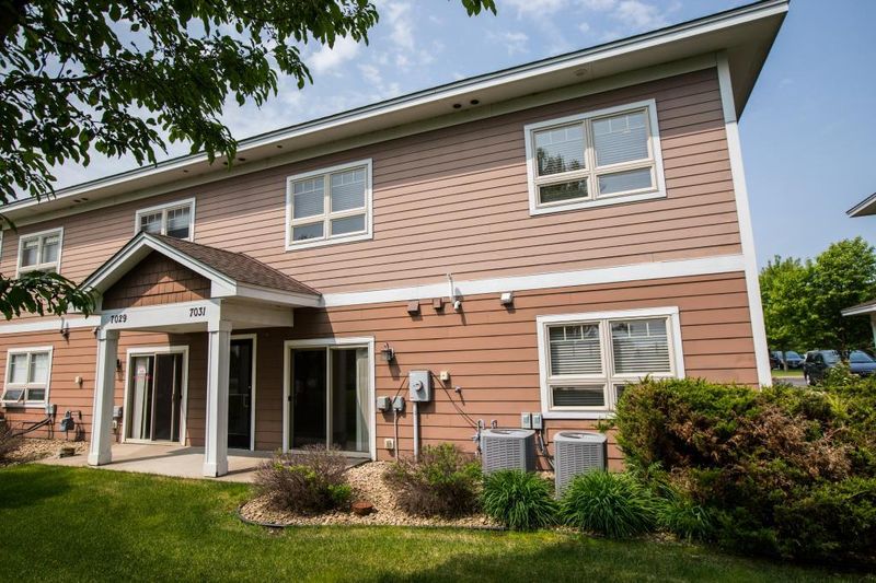 7031 20th Ave, Centerville, MN 55038