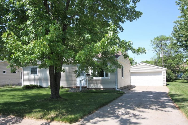 2552 Lynn Ave, Altoona, WI 54720