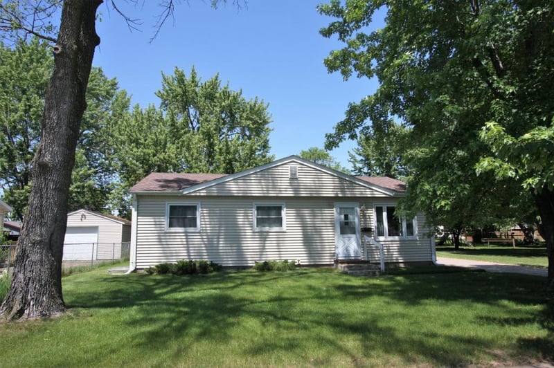 2552 Lynn Ave, Altoona, WI 54720