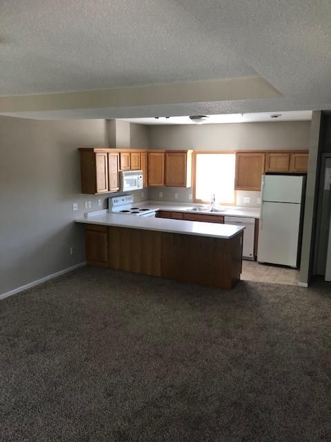 114115 Hundertmark Rd, Chaska, MN 55318