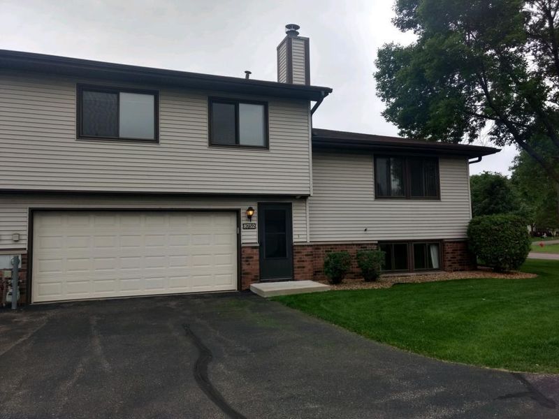 8752 N Maplebrook Cir, Brooklyn Park, MN 55445