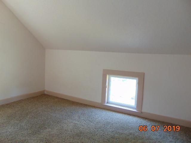 1033 4th St NW, Elk River, MN 55330