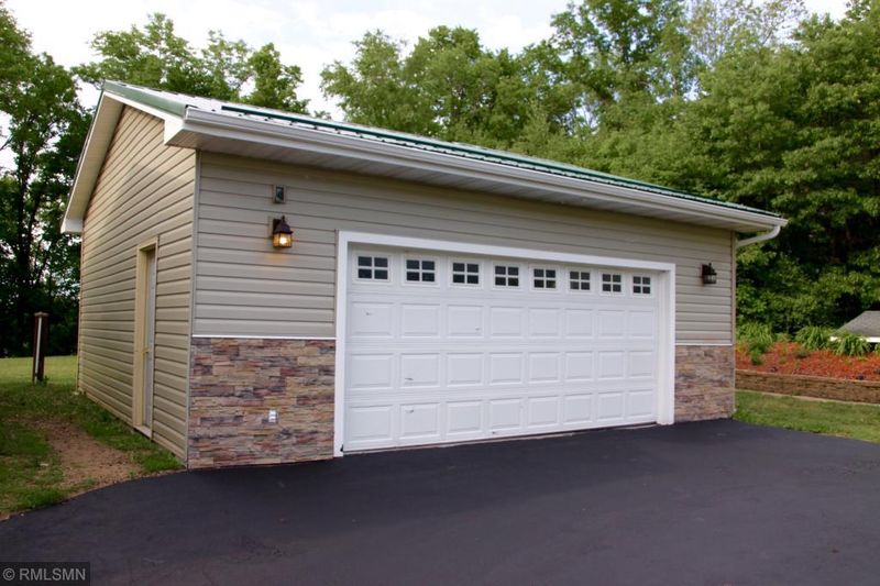 44 155th St, Star Prairie, WI 54026