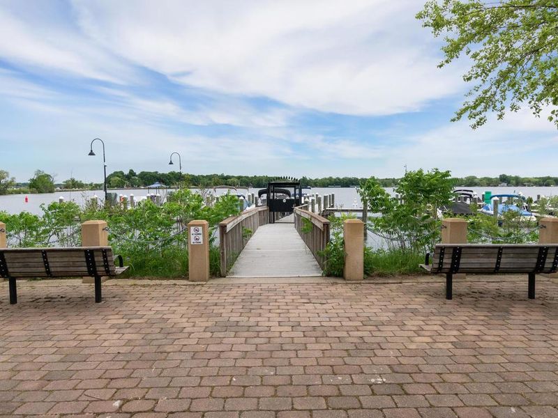3224 Shores Blvd, Minnetonka, MN 55391