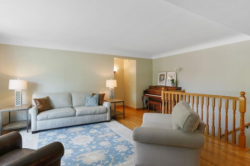 3108 Armour Ter, Saint Anthony, MN 55418