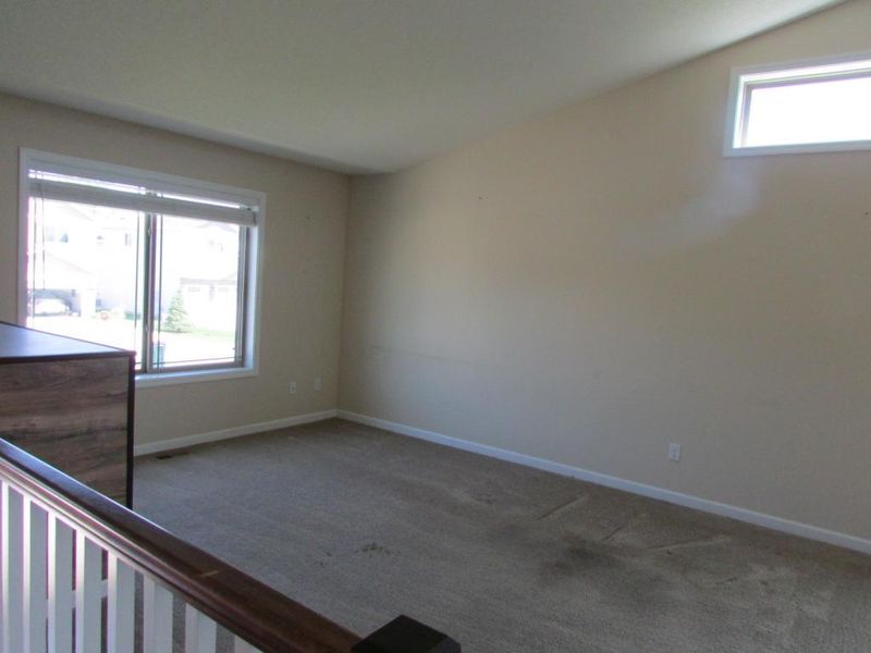 9160 Golden Pond Ln N, Monticello, MN 55362