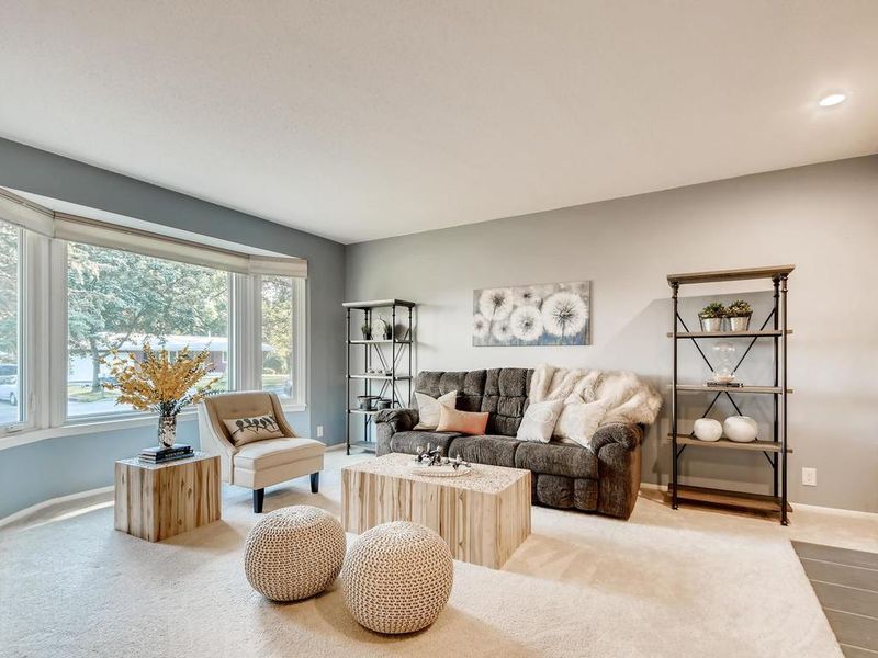 5955 Independence Ave N, New Hope, MN 55428
