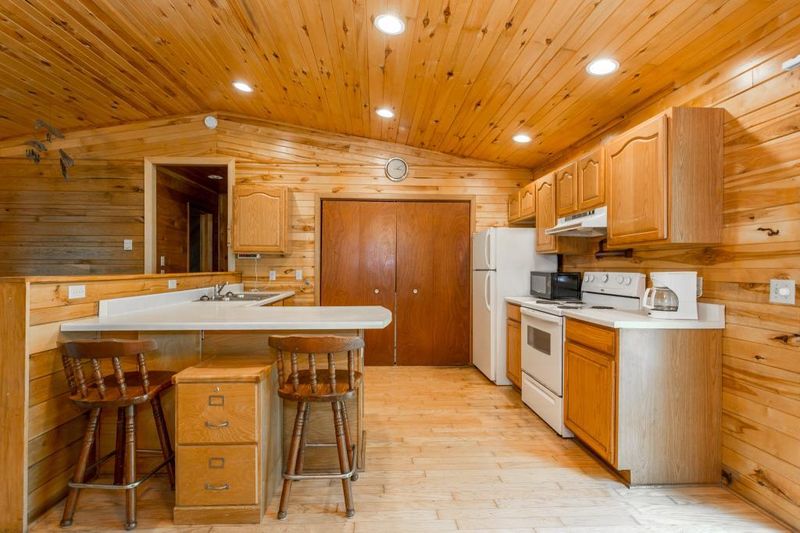 2143 Birch Park Dr NW, Backus, MN 56435