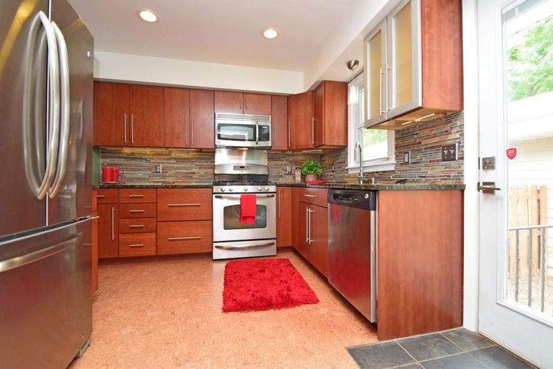 3029 Pennsylvania Ave S, Saint Louis Park, MN 55426