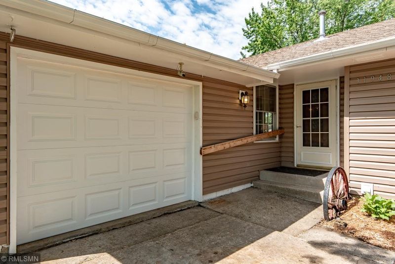 11948 Zion St NW, Coon Rapids, MN 55433