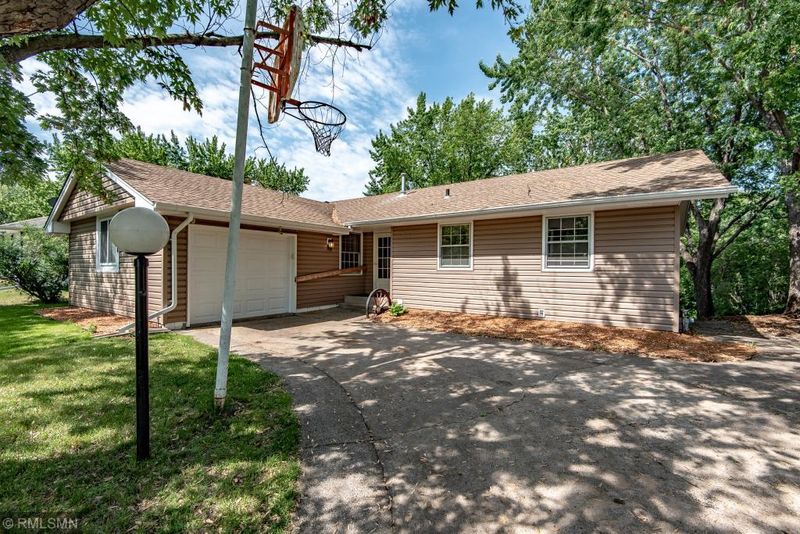 11948 Zion St NW, Coon Rapids, MN 55433