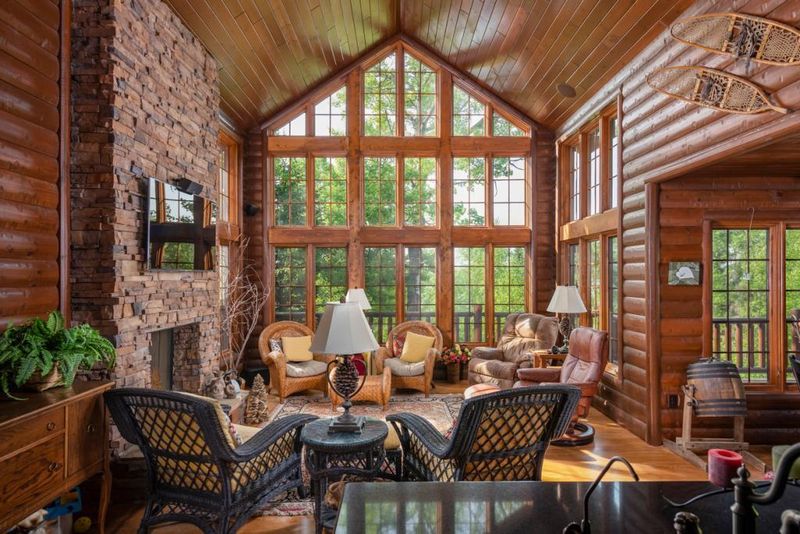 4158 Gold Mine Cir, Tower, MN 55790
