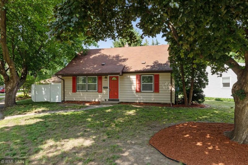 2115 Ames Ave, Saint Paul, MN 55119