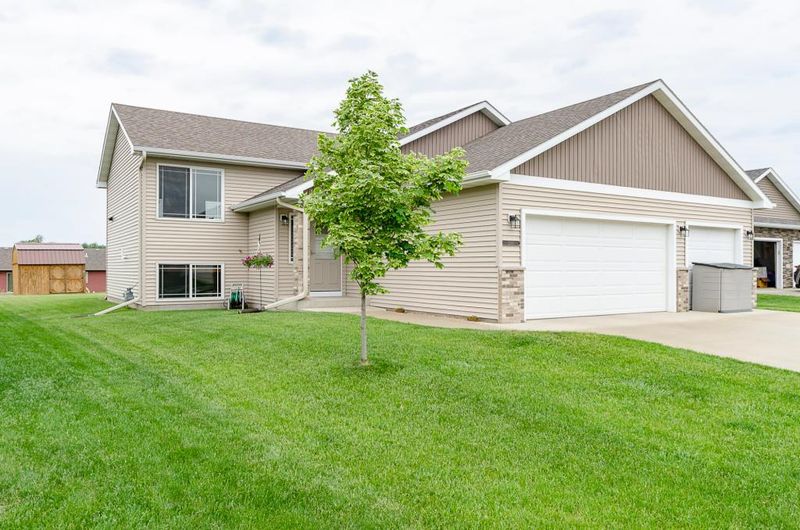 2205 Sonke Ln NW, Stewartville, MN 55976