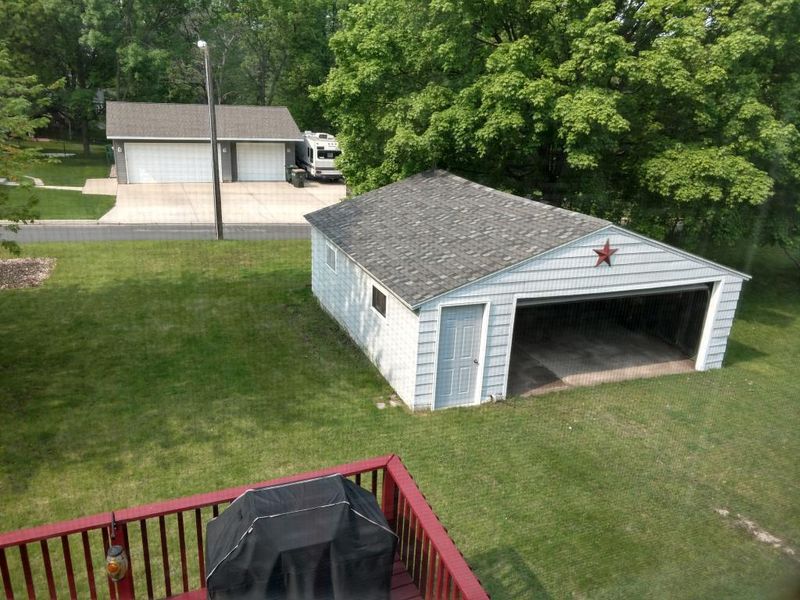 735 4th Ave SW, Hutchinson, MN 55350