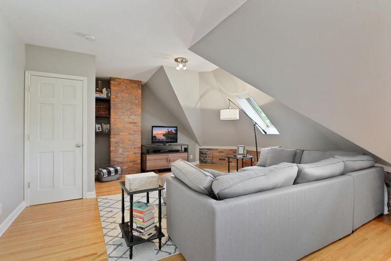443 Dayton Ave #9, Saint Paul, MN 55102