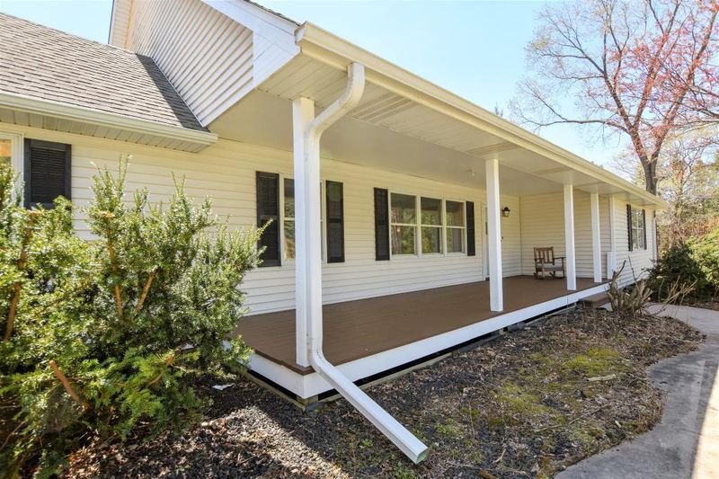 210 Indian Trl S, Afton, MN 55001