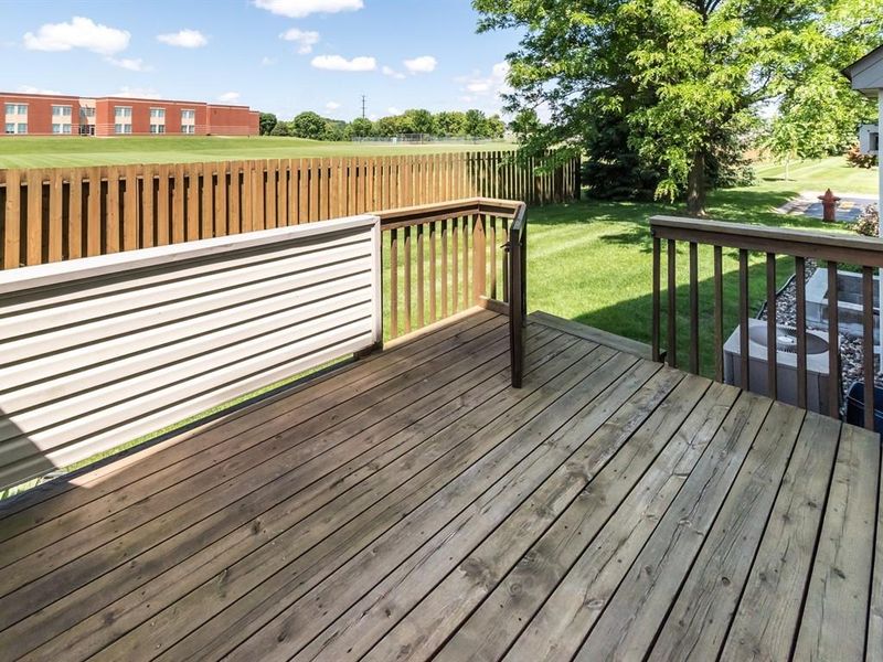 13850 Edgewood Ave, Savage, MN 55378