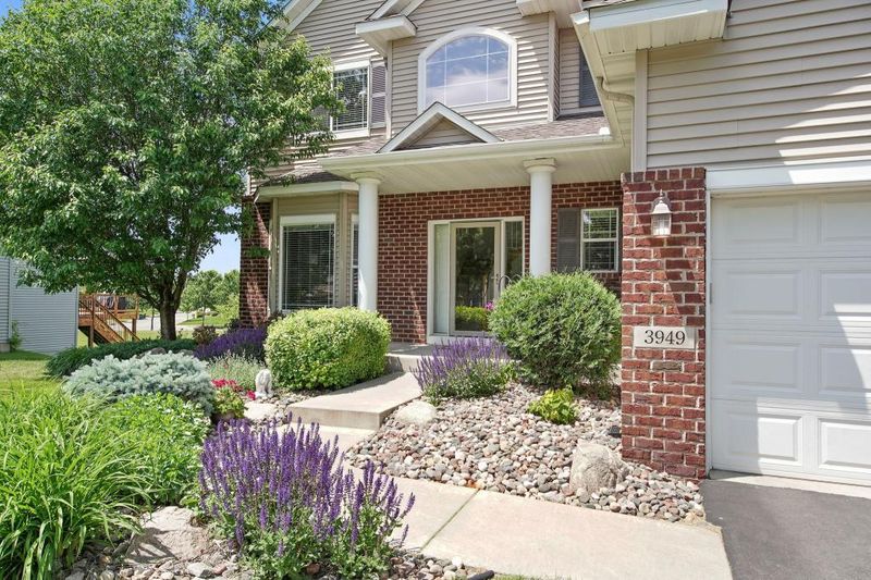 3949 Games Dr, Saint Bonifacius, MN 55375