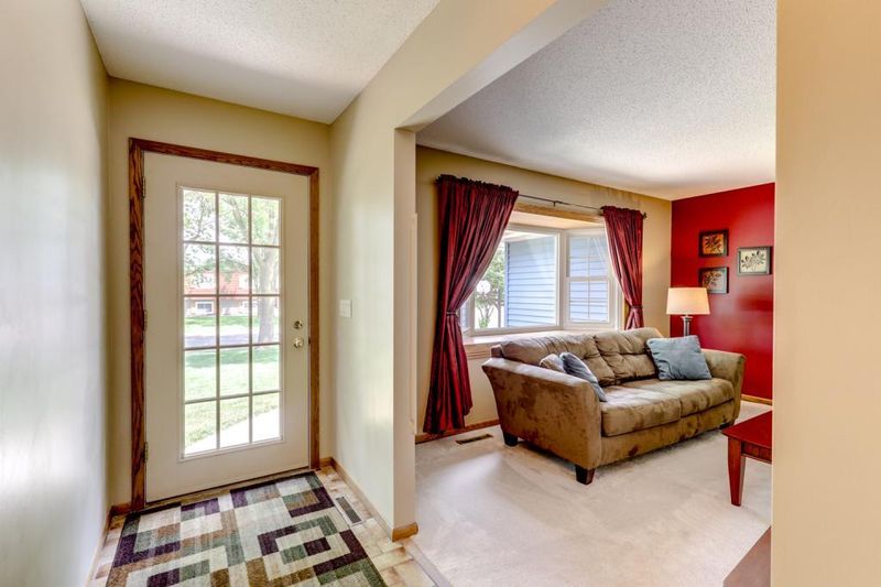 2468 Brenner Ave E, North Saint Paul, MN 55109