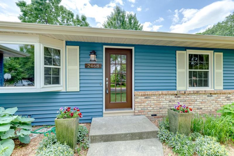 2468 Brenner Ave E, North Saint Paul, MN 55109