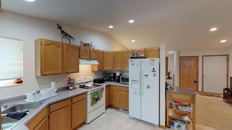 966 8th Ave N, Onalaska, WI 54650