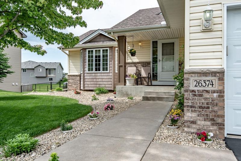 26374 22nd St W, Zimmerman, MN 55398