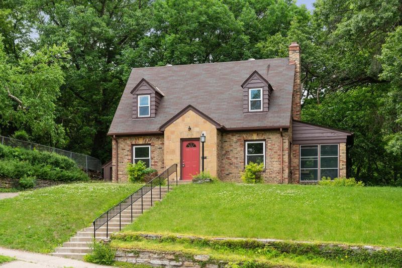 306 Bircher Ave, South Saint Paul, MN 55075