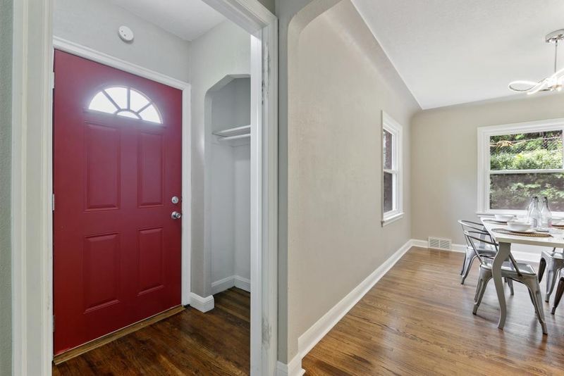 306 Bircher Ave, South Saint Paul, MN 55075