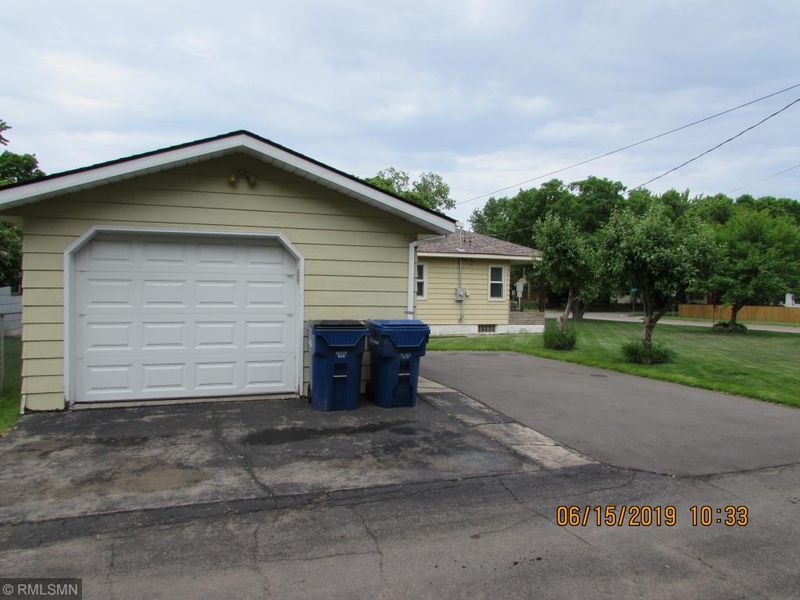 2618 Veteran Dr N, Saint Cloud, MN 56303