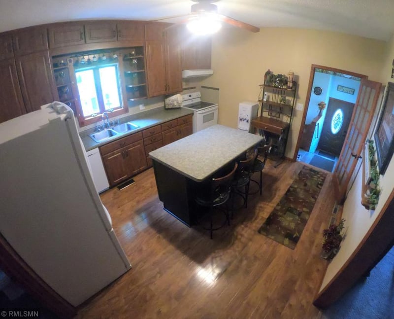 5122 270th Ave, Waldorf, MN 56091