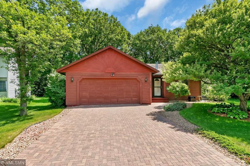 2752 Park Dr, Saint Cloud, MN 56303