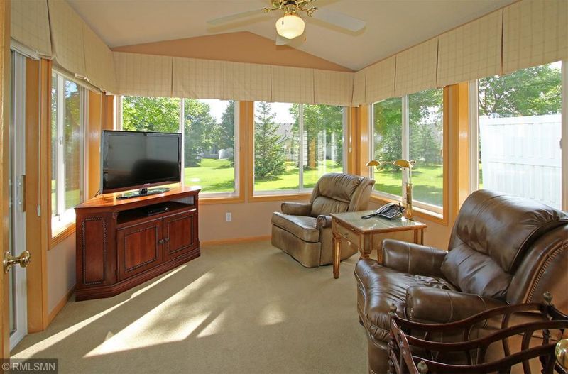 6461 Brook Ln, Savage, MN 55378